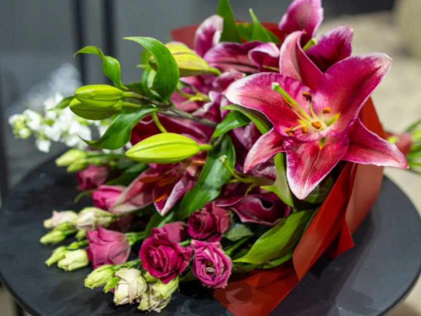 Цветы к юбилею: как подчеркнуть значимость момента