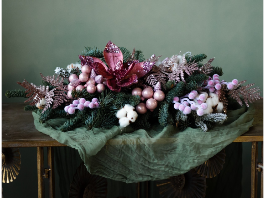 Как выбрать флористический декор для новогоднего стола